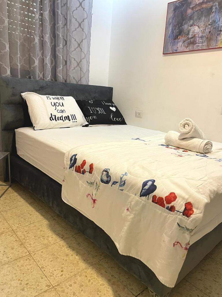 רויאל פארק1 Apartment เอลัต ภายนอก รูปภาพ
